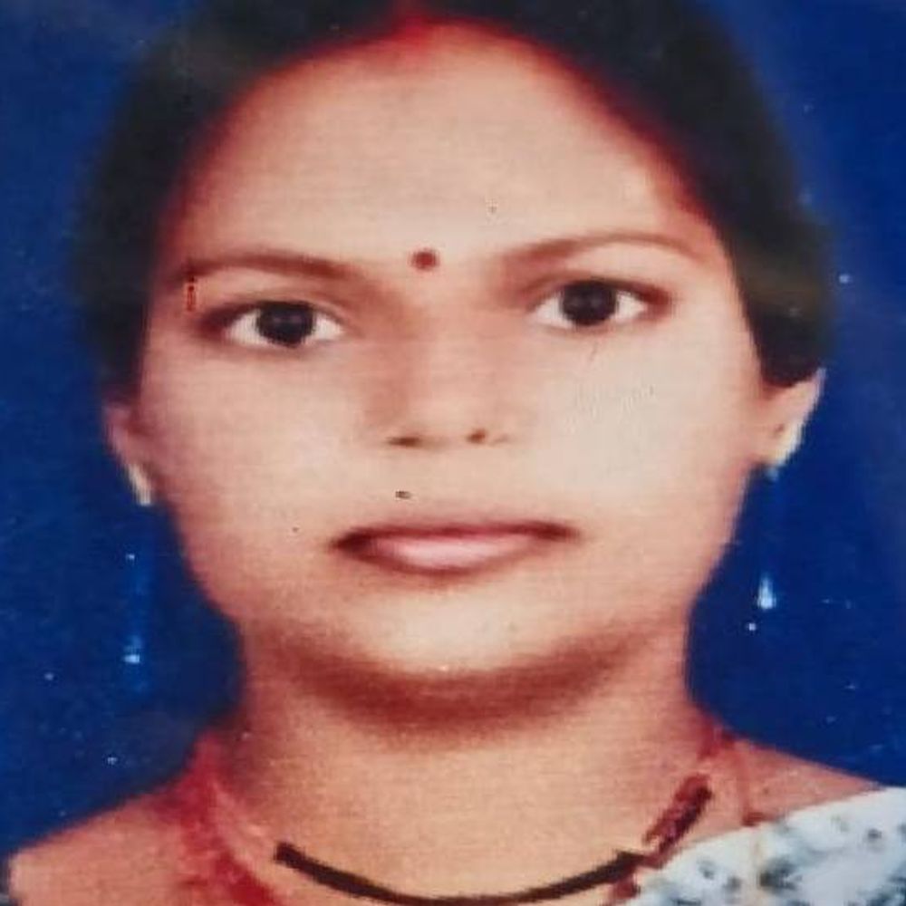 झांसी में बाथरूम के अंदर मिली महिला की लाश:6 माह पहले हुई थी शादी, 4 माह की गर्भवती थी, जांच में जुटी पुलिस