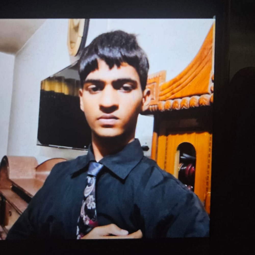 हाईस्कूल के छात्र ने रिजल्ट के बाद किया सुसाइड:कॉन्वेंट स्कूल में लेना चाहता था एडमिशन, परिवार की स्थिति ऐसी नहीं थी, नाराजगी में उठाया कदम