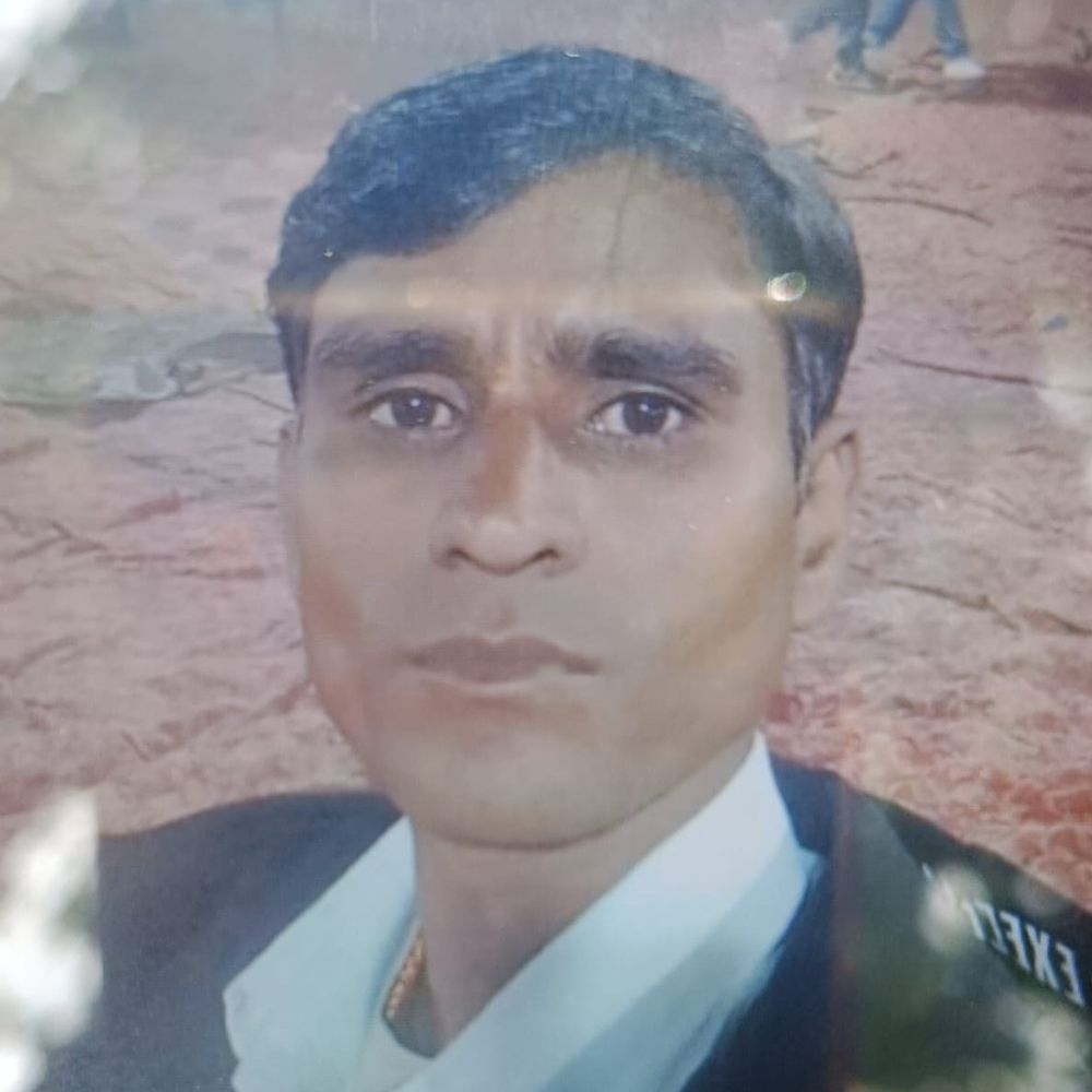 युवक ने फांसी लगाकर किया सुसाइड:मां बोली- पत्नी और बच्चों के मायके जाने से परेशान था, परिवार-पड़ोसियों से पूछताछ जारी