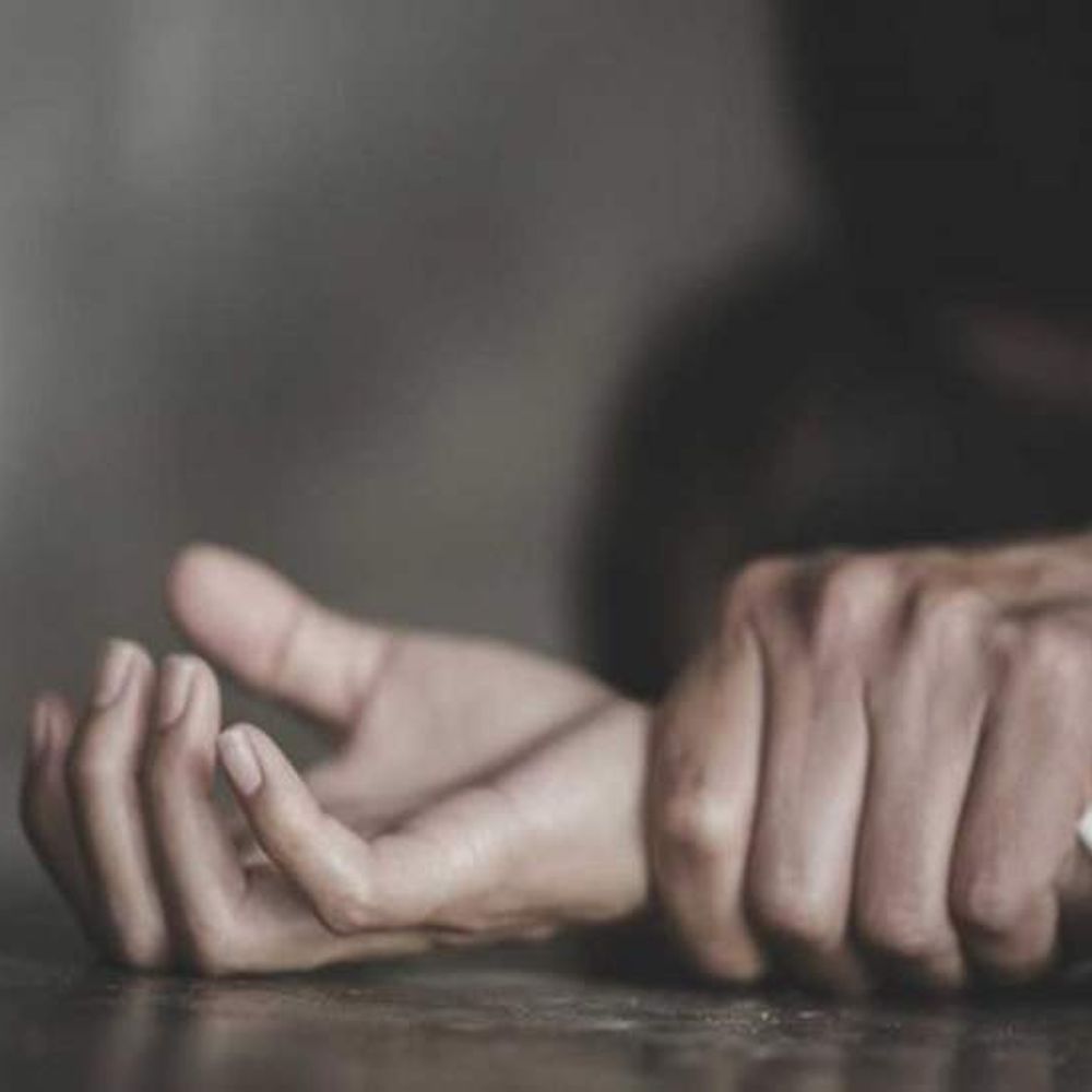 शादी का झांसा देकर तलाकशुदा महिला से रेप:खुद को कुंवारा बताकर बनाता रहा संबंध, घर पहुंची पीड़िता तो पता चला आरोपी शादीशुदा, केस दर्ज