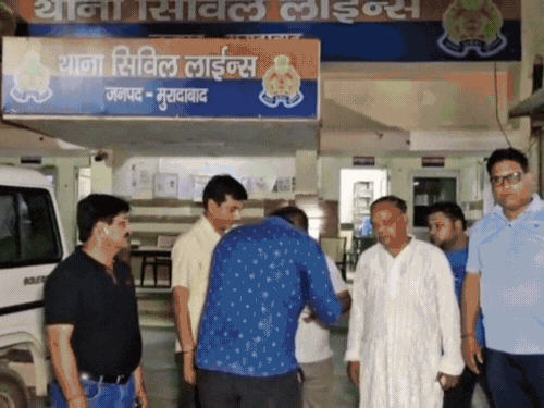 प्रोफेसर के खिलाफ देशद्रोह की तहरीर पर चल रही जांच:मुरादाबाद में विंग कमांडर व्योमिका सिंह को लेकर दिया था विवादित बयान; बीएचपी नेता ने दी है तहरीर