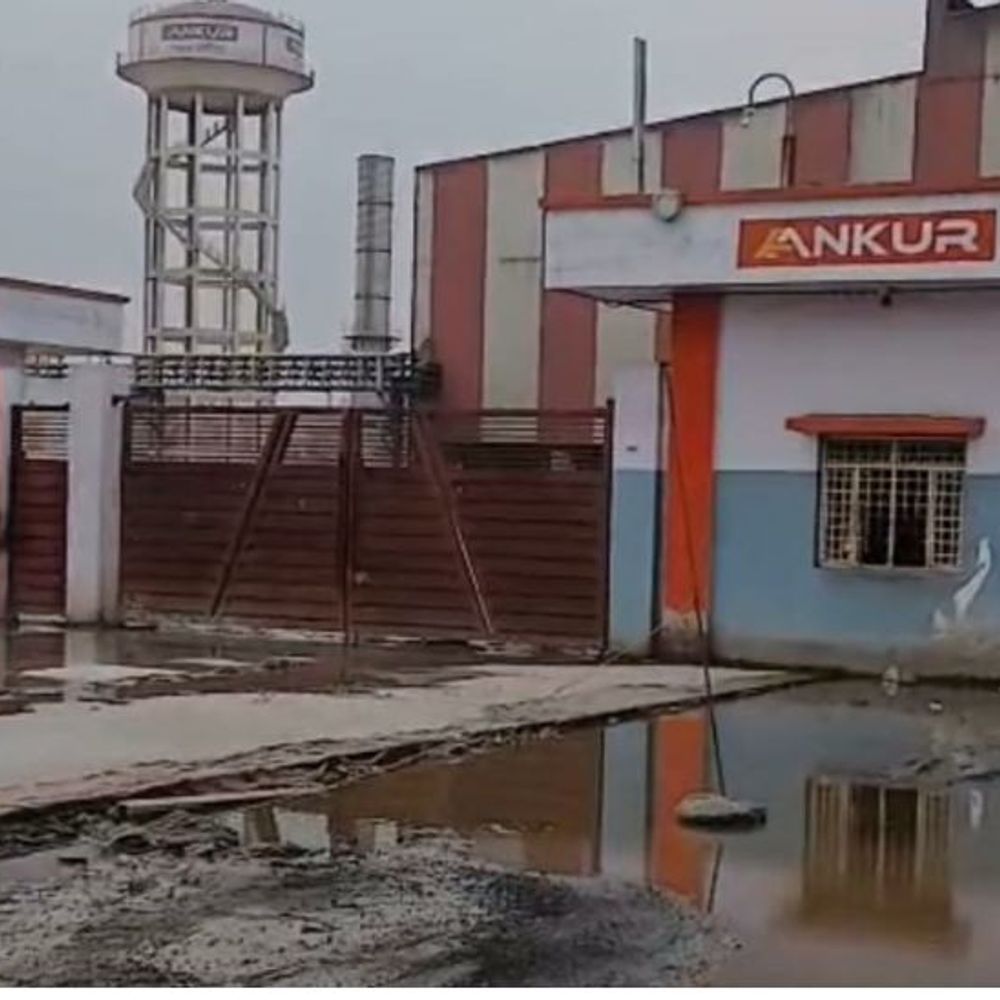 सरिया फैक्ट्री को लगाई 3 करोड़ से अधिक की चपत:उद्योगपति ने सहजनवा थाने में दर्ज कराया केस; स्क्रैप के वजन में करते थे बड़ा खेल