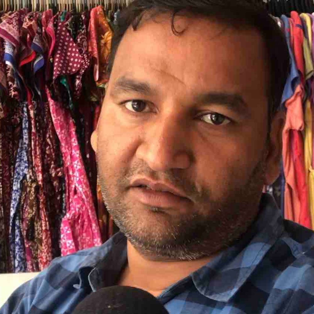 मेरठ के सेंट्रल मार्केट में अवैध कमर्शियल कॉम्प्लेक्स:सुप्रीम कोर्ट के आदेश पर 15 दिनों में 21 दुकानें खाली करने का नोटिस