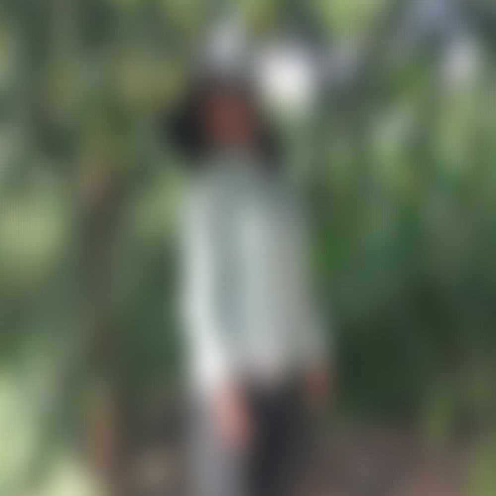 14 साल की छात्रा का शव पेड़ पर लटका मिला:परिजनों का आरोप- दुष्कर्म के बाद हत्या की गई, 8वीं कक्षा में पढ़ती थी