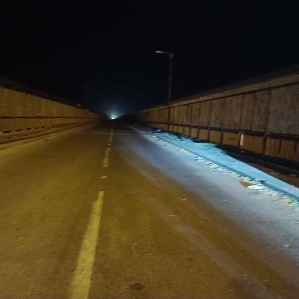 इटावा-बरेली हाईवे पर यातायात बाधित:पांचाल घाट पुल पर बेरिंग कार्य के चलते 30 मिनट तक रोका गया आवागमन