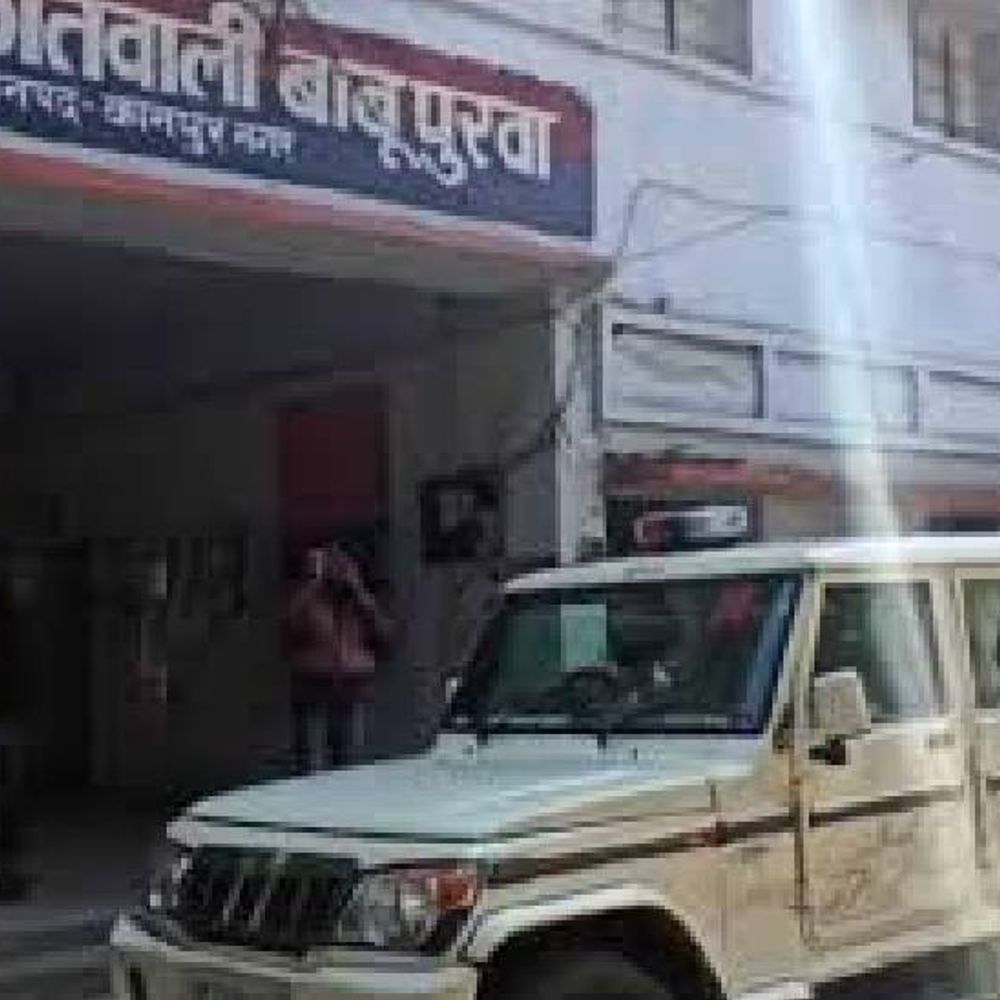 बाबूपुरवा में पत्रकार और अधिवक्ता के गुट में संघर्ष:दोनों के गुटों ने मौके से किया फेसबुक लाइव, पुलिस ने दोनों की तहरीर पर दर्ज की क्रॉस एफआईआर