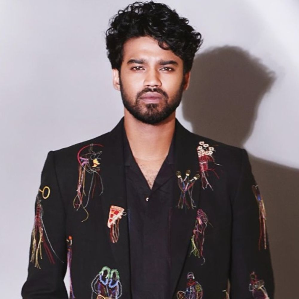 बाबिल खान ने करियर से लिया ब्रेक:बहस के बाद साई राजेश की फिल्म छोड़ी, रोते-बिलखते इंडस्ट्री को कहे थे अपशब्द, फिल्ममेकर से हुआ था झगड़ा