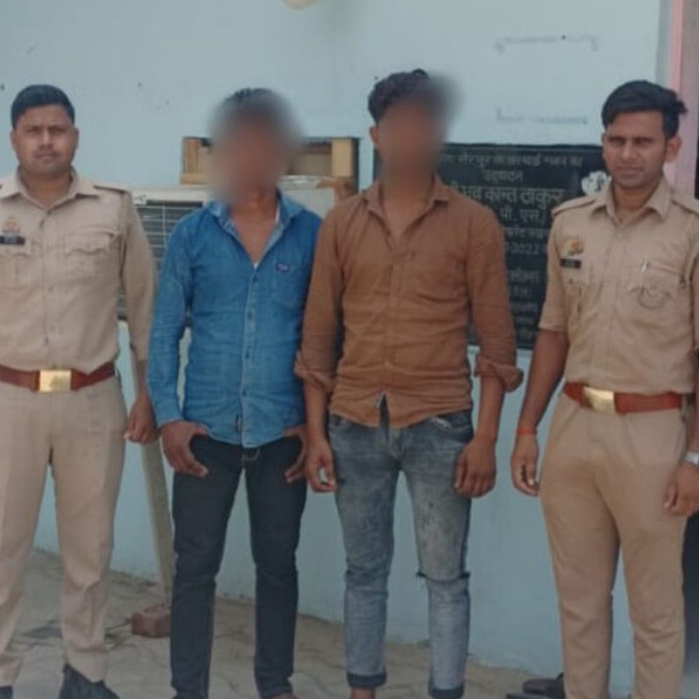 लखनऊ में लिफ्ट देकर लूट करने वाले दो बदमाश धरे:25-25 हजार के इनामी थे, सुनसान जगह लेकर करते थे वारदात
