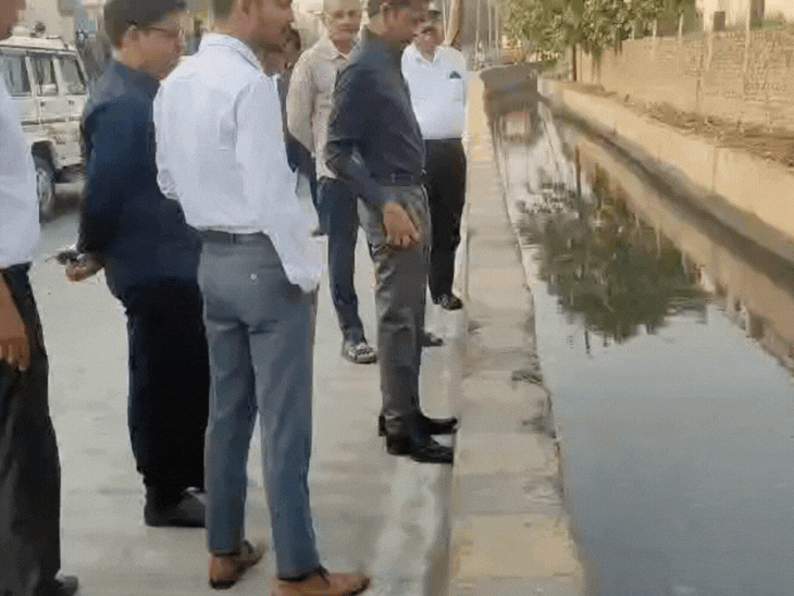 सहारनपुर में नगर विकास के विशेष सचिव का दौरा:बोले-नालों का निरीक्षण कर एंटी लार्वा का छिड़काव करे, बरसात से पहले साफ-सफाई में तेजी लाए
