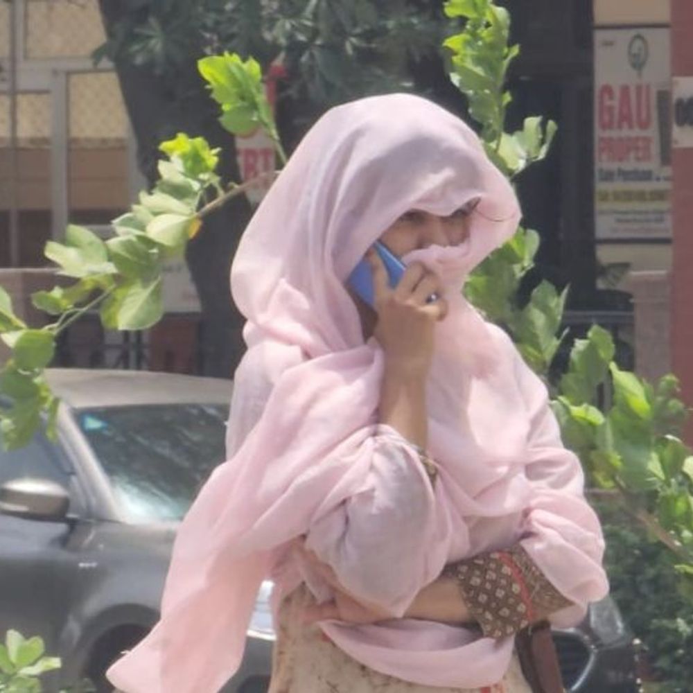 सुबह से तेज धूप, दिन में बारिश के आसार:सुबह 11 बजे 37 डिग्री पहुंचा तापमान, 24 मई तक तूफान और बारिश की संभावना