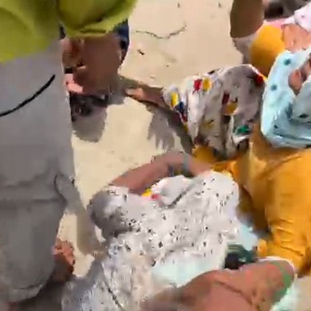 ग्रेटर नोएडा में 6 साल के बच्चे की मौत:निर्माणाधीन मकान से ईंट गिरने से घायल ह गया था, मकान मालिक हिरासत में