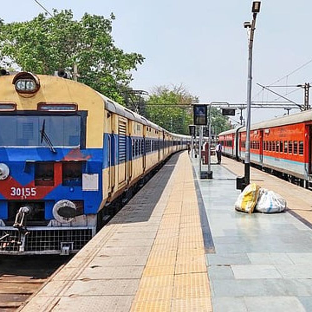 गर्मियों में बेंगलुरु-गोमतीनगर के बीच विशेष ट्रेन:19 और 26 मई को बेंगलुरु से, 23 और 30 मई को गोमतीनगर से चलेगी,कानपुर के यात्रियों को सुविधा