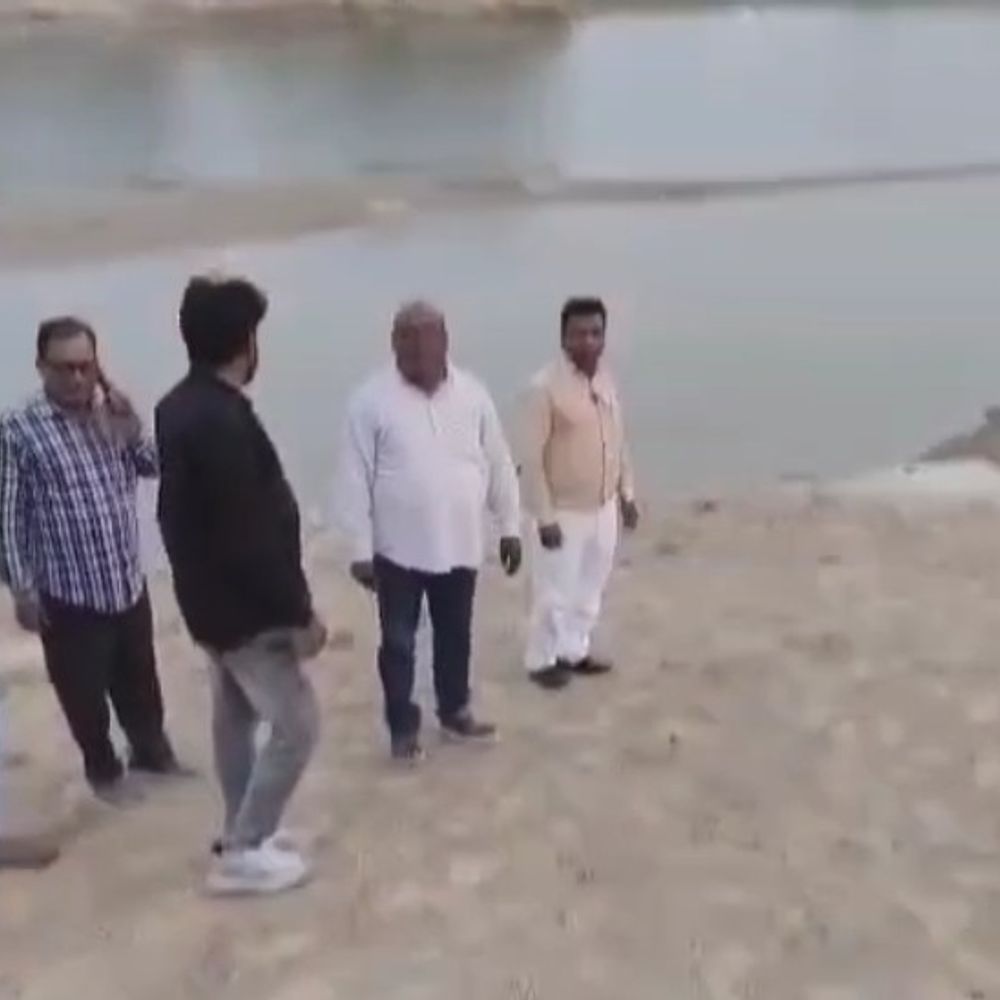 बूढ़ी राप्ती नदी में डूबने से किशोर की मौत:नहाते समय पैर फिसलने से गहरे पानी डूबा