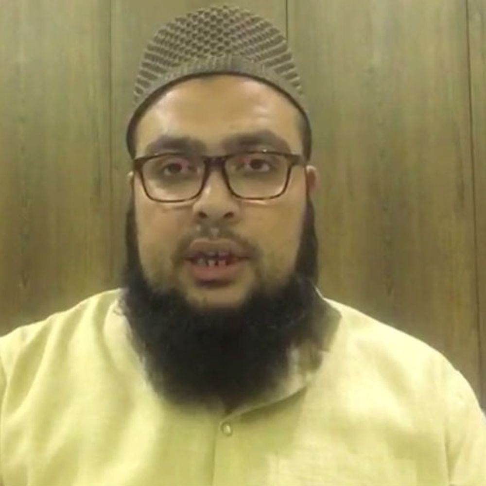 हेयर फ्लिपिंग डांस पर फूटा मुस्लिम उलेमा का गुस्सा:सहारनपुर मौलाना इसहाक गौरा बोले-ये इस्लामी संस्कृति पर हमला, औरत को नाचने के लिए नहीं, पर्दे के लिए बनाया