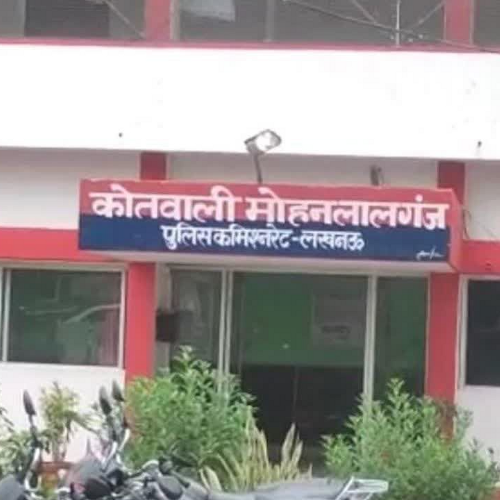 लखनऊ में पत्नी को चाकू से गोदकर सड़क किनारे फेंका:डेढ़ साल पहले लव मैरिज की, दोनों की दूसरी शादी थी