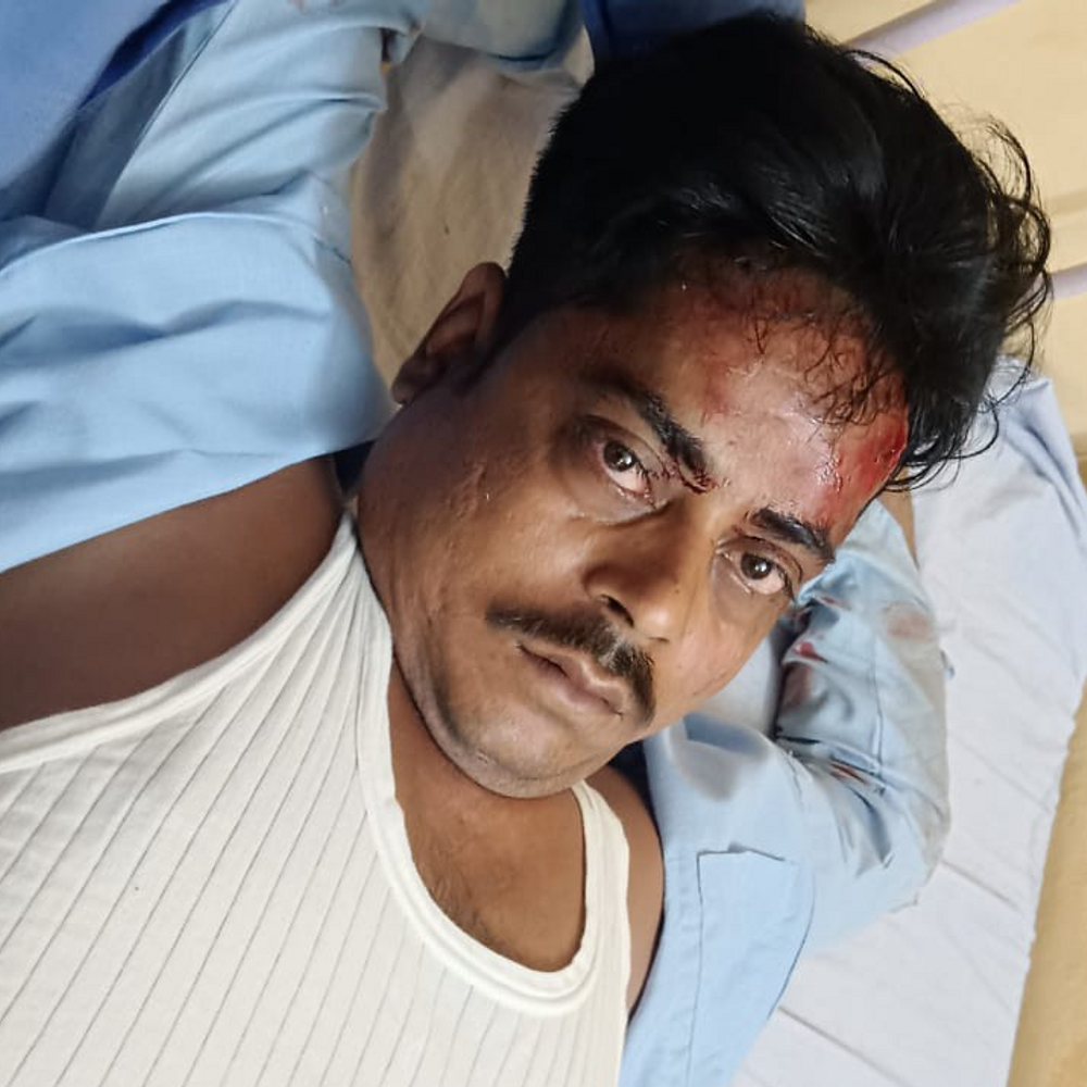 अयोध्या के तारुन में युवक की मौत:बाइक और खड़ी ट्रैक्टर ट्राली में टक्कर, दूसरा गंभीर रूप से घायल