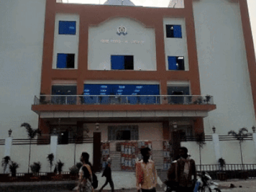 गोरखपुर में डिलेवरी ब्वॉय पर हमला:सफारी से पहुंचे युवकों ने बीच सड़क पर की मारपीट, पुलिस ने किया केस दर्ज