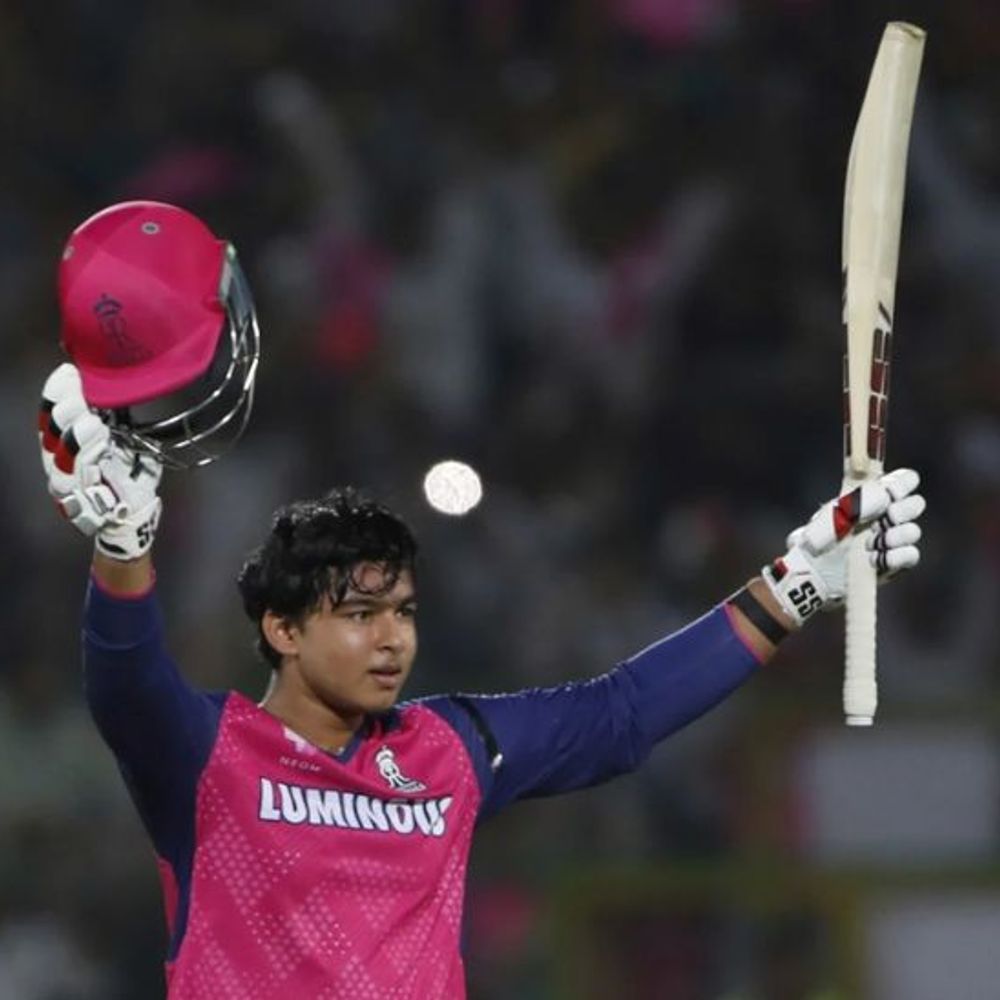 इंग्लैंड दौरे के लिए भारतीय अंडर-19 टीम का ऐलान:14 साल के वैभव सूर्यवंशी को मौका, आयुष म्हात्रे को कप्तानी सौंपी गई