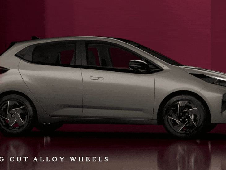 टाटा अल्ट्रोज फेसलिफ्ट आज लॉन्च होगी:फ्लश डोर हैंडल वाली भारत की पहली हैचबैक, सेफ्टी के लिए 6 एयरबैग और TPMS फीचर मिलेंगे