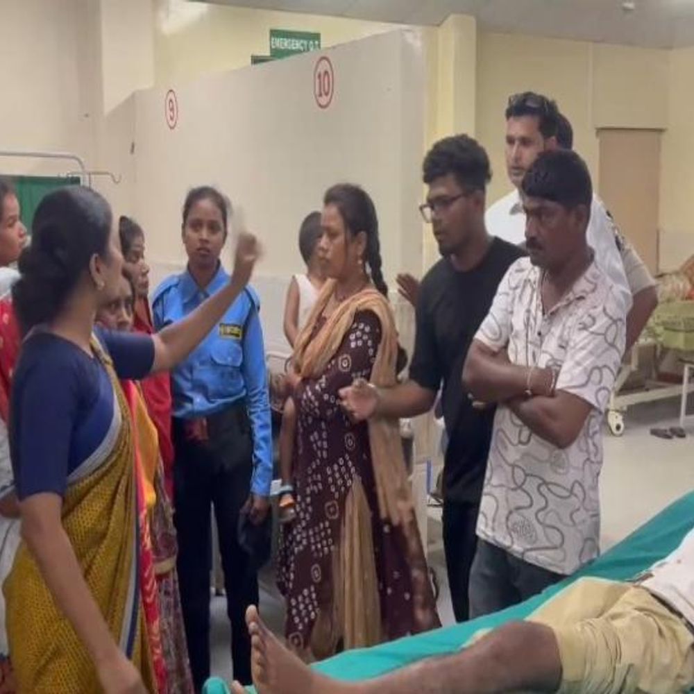कोरबा मेडिकल कॉलेज में पेट दर्द के मरीज की मौत:परिजनों का आरोप- समय पर ऑक्सीजन नहीं मिली, डॉक्टरों की लापरवाही से गई जान