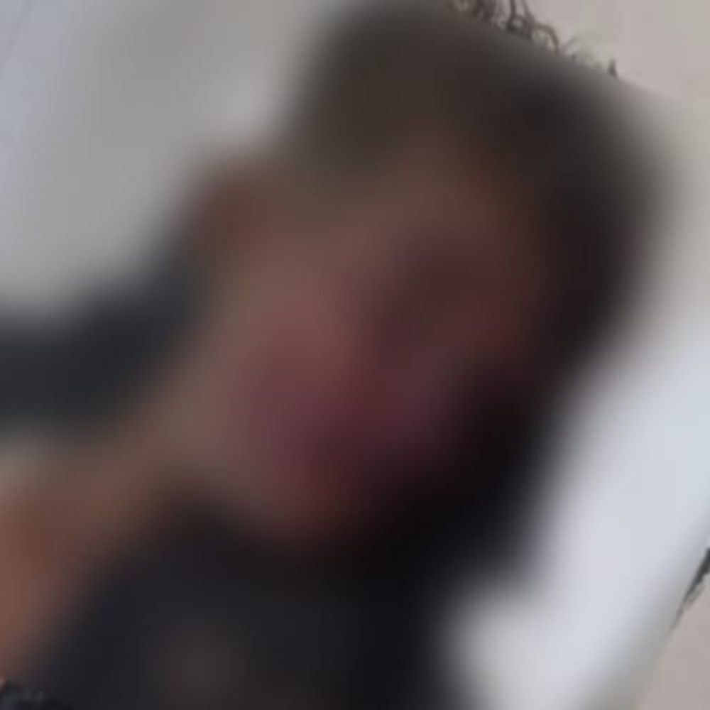 अज्ञात वाहन से कुचलकर मजदूर की मौत:हाथरस में आगरा-अलीगढ़ NH पर हादसा, पैदल अपने गांव जा रहा था