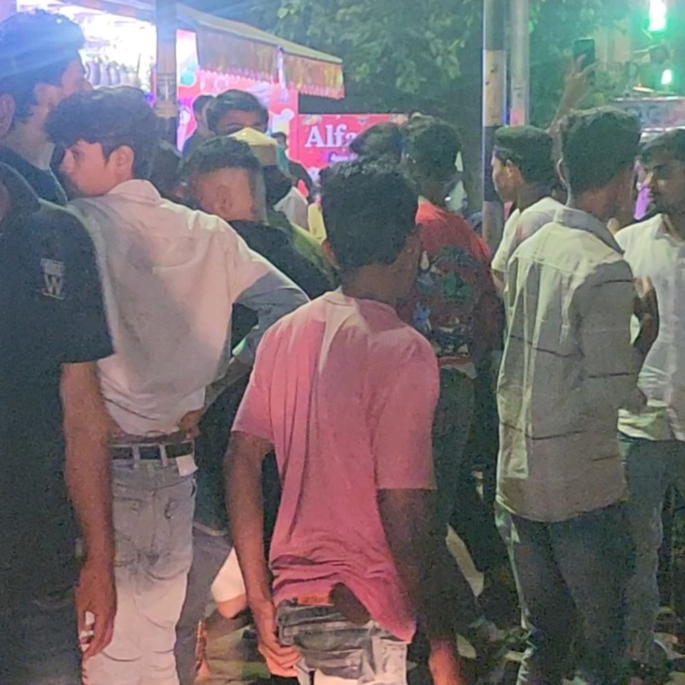 डंपर की टक्कर से मैनेजर की हुई थी मौत:बॉडी से पैर हो गया था अलग, हादसे में दंपती समेत 4 हुए थे घायल