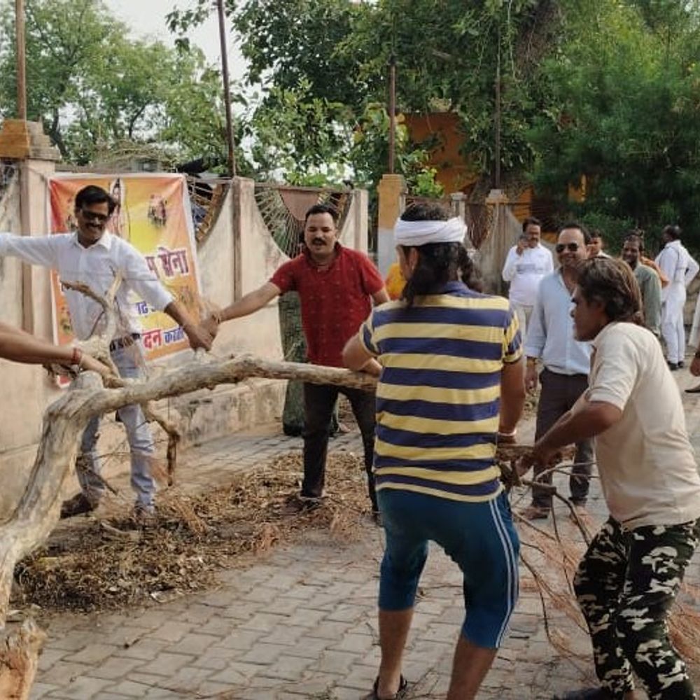 टीकमगढ़ के महेंद्र सागर तालाब की सफाई करेगी परशुराम सेना:सदस्य हर रविवार करेंगे श्रमदान; चौपरा घाट को लिया गोद