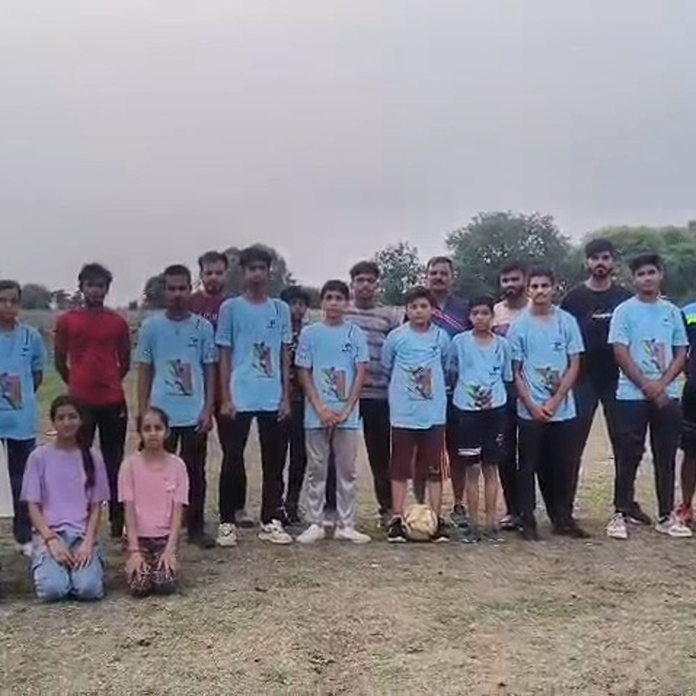 मोहन बड़ोदिया में खेल मैदान की मांग:निजी जमीन पर खेलने को मजबूर खिलाड़ी, प्रशासन से मैदान बनाने की गुहार