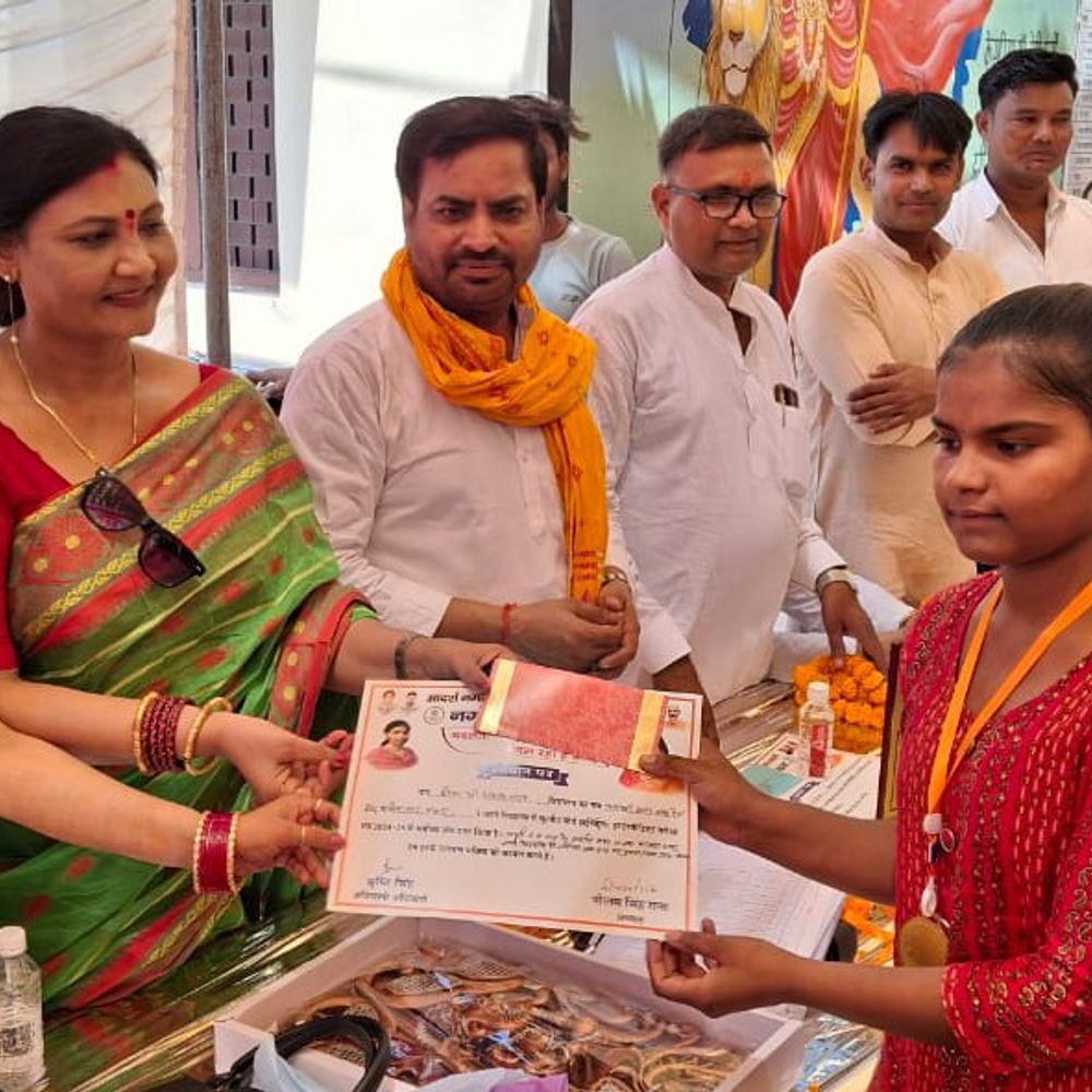 नगर गौरव दिवस पर 14 मेधावी सम्मानित:31 विकास परियोजनाओं का उद्घाटन, ऑनलाइन शिकायत पोर्टल की शुरुआत