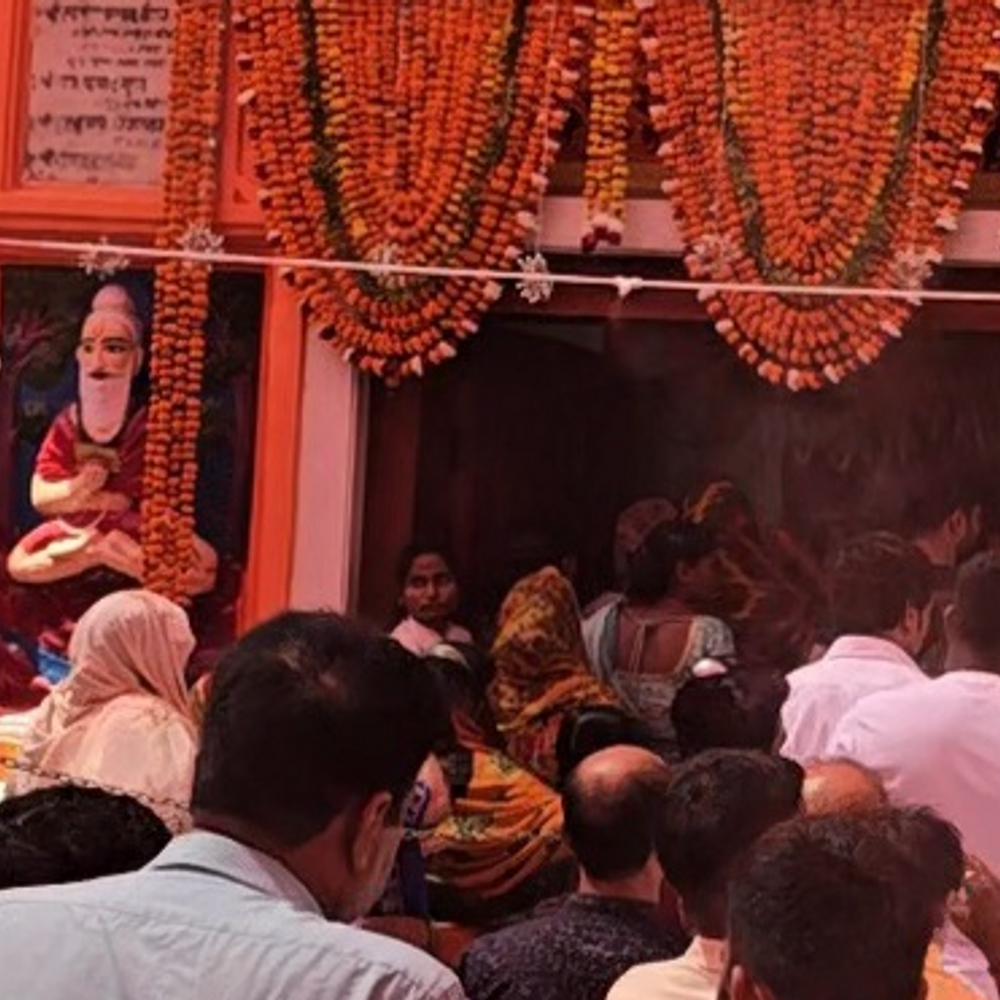 अलीगंज हनुमान मंदिर में हाईटेक निगरानी:6,500 श्रद्धालुओं की पहचान, 96% एक्यूरेसी