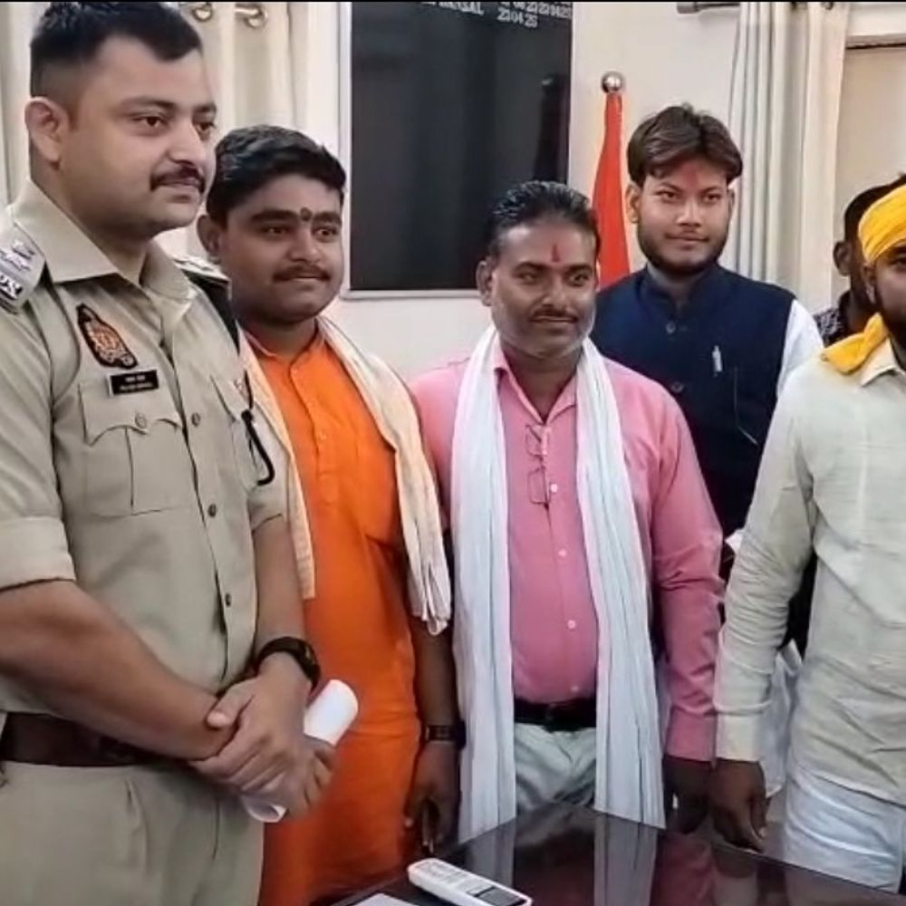 नाबालिग की आत्महत्या का मामला:कोतवाल पर प्रताड़ना का आरोप, हिंदुत्व सेना ने एसपी को सौंपा ज्ञापन