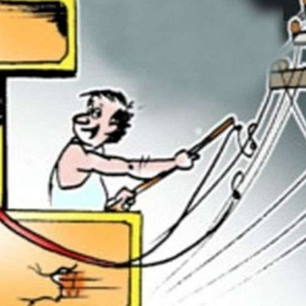 कटिया कनेक्शन पर गिरी बिजली:अमीनाबाद, चौक, काकोरी में चला लेसा-विजिलेंस का शिकंजा, 24 पर FIR