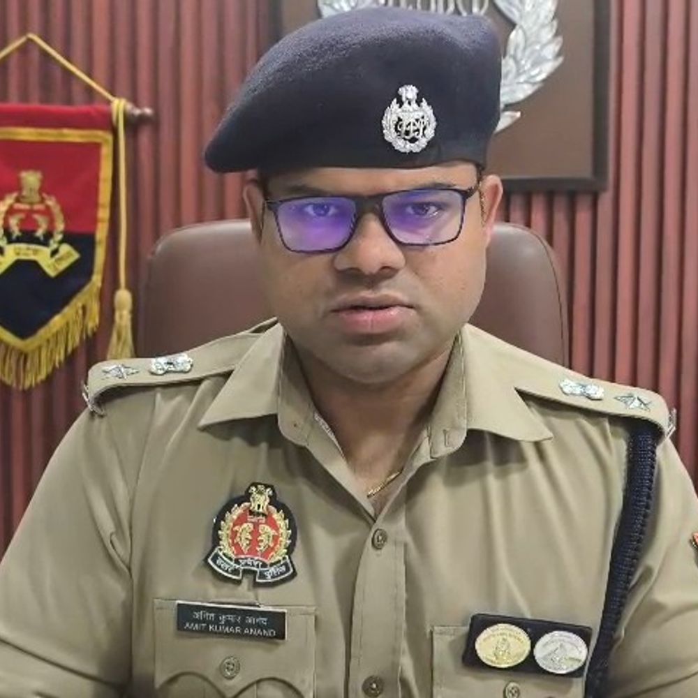 एसपी ने 17 दरोगाओं के तबादले किए:महिला दरोगा लाइन हाजिर, अमरोहा में बड़ा पुलिस फेरबदल