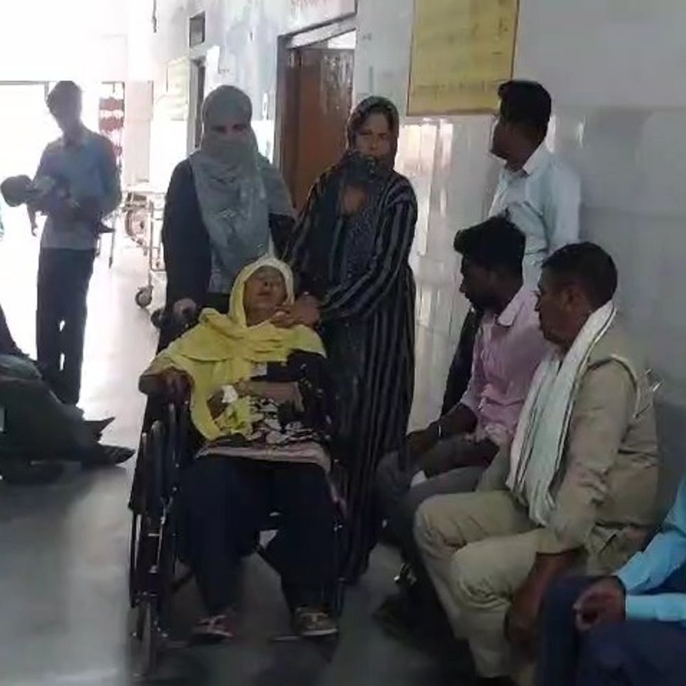 पीलीभीत में सिलेंडर को लेकर बहू-ससुर में मारपीट:दोनों पक्षों से दो लोग घायल; जांच में जुटी पुलिस