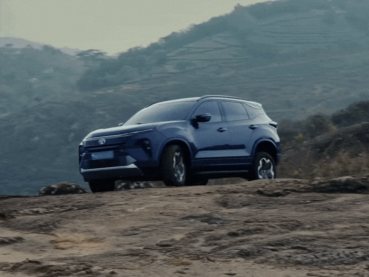 टाटा हैरियर ईवी 560km+ रेंज के साथ आज लॉन्च होगी:इलेक्ट्रिक SUV में 360° कैमरा के साथ ट्रांसपेरेंट मोड जैसे ऑफ रोडिंग फीचर्स मिलेंगे