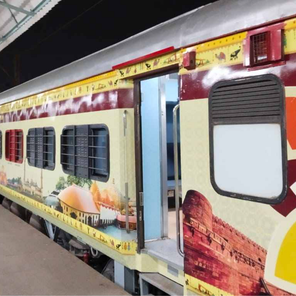 लखनऊ से भारत गौरव ट्रेन द्वारा 7 ज्योतिर्लिंग यात्रा:30 जून से शुरू होगी 12 दिन की धार्मिक यात्रा