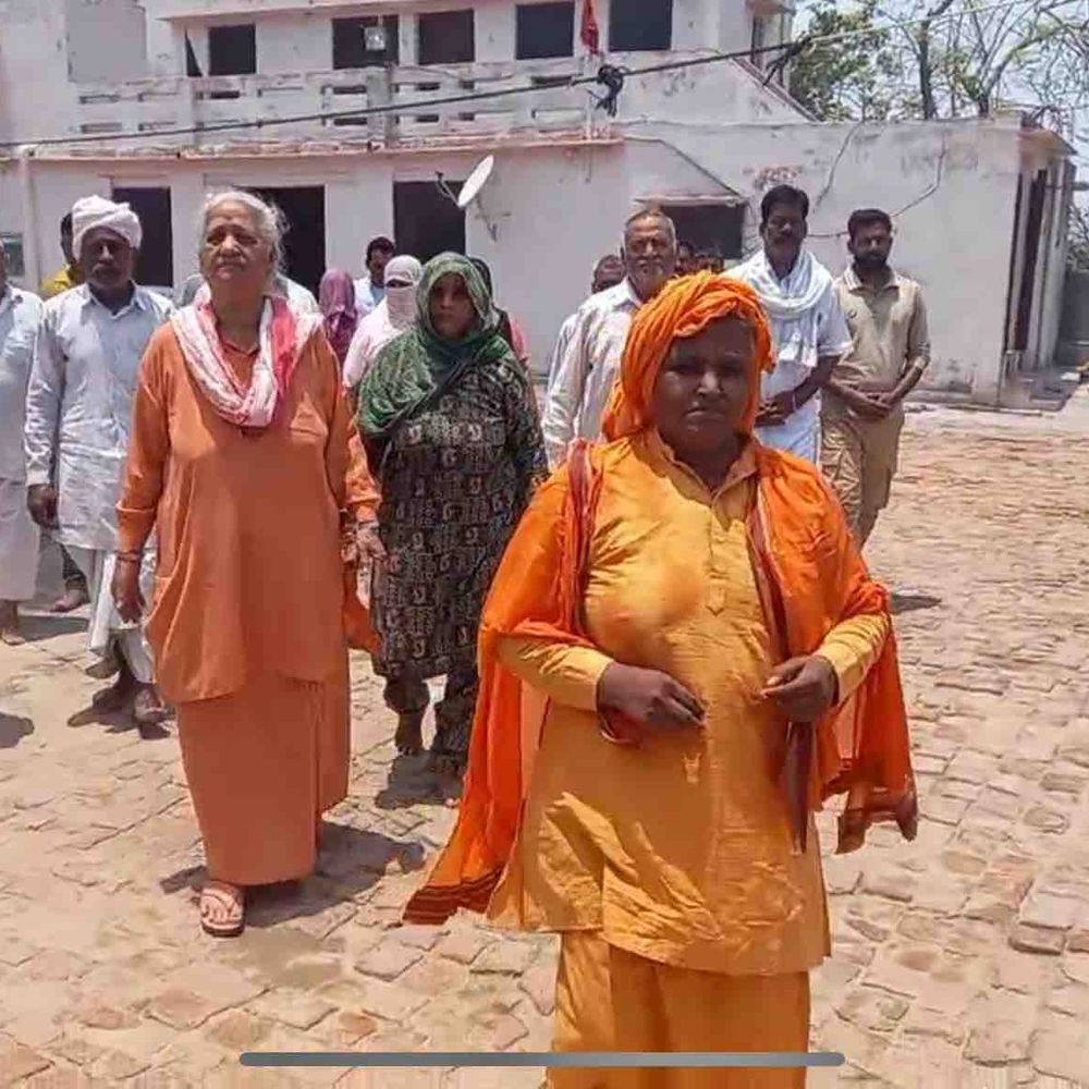 पूंडरी में अग्नि कुंडों के बीच बुजुर्ग साध्वी की तपस्या:42 डिग्री तापमान में 41 दिन का तप, सुख-शांति की कामना