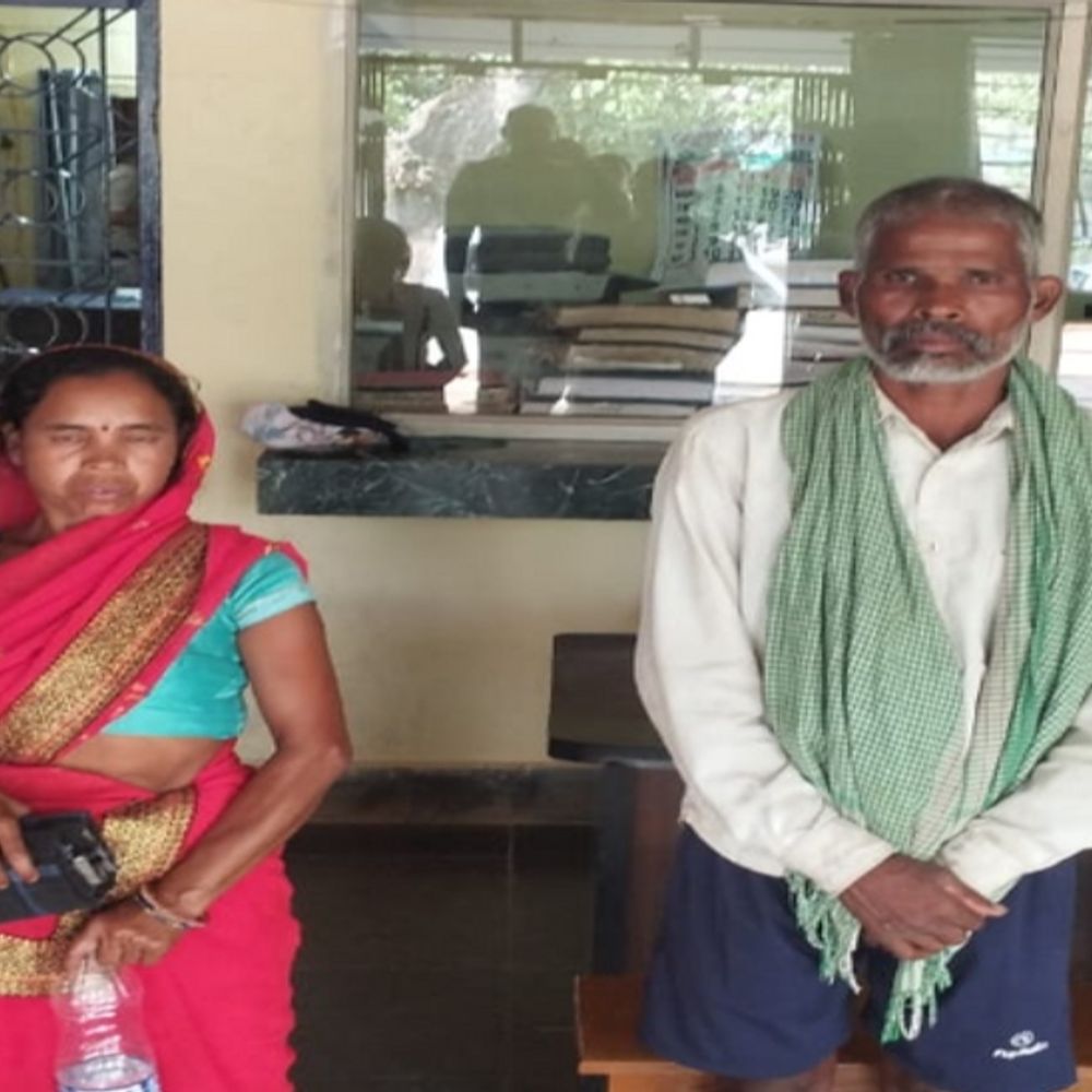 सागौन तस्करी करने वाले गैंग ने डिप्टी रेंजर को पीटा:बिलासपुर में गिरोह तक पहुंची पुलिस, वनकर्मियों को कुल्हाड़ी लेकर दौड़ाए थे; 2 पकड़ाए