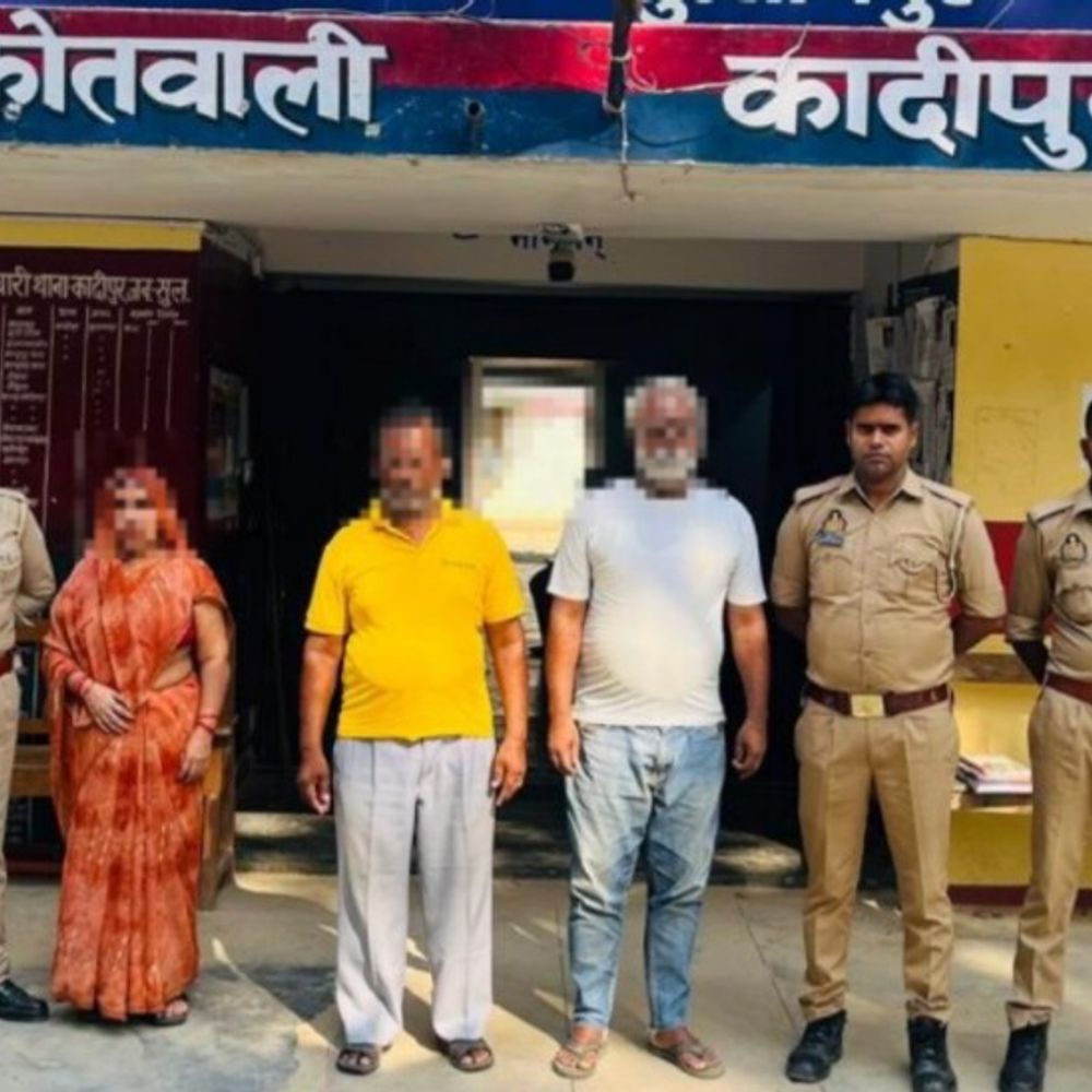 सुल्तानपुर में तीन आरोपी गिरफ्तार:पुलिस पर हमला किया था, आरोपियों को संरक्षण देने पर कार्रवाई