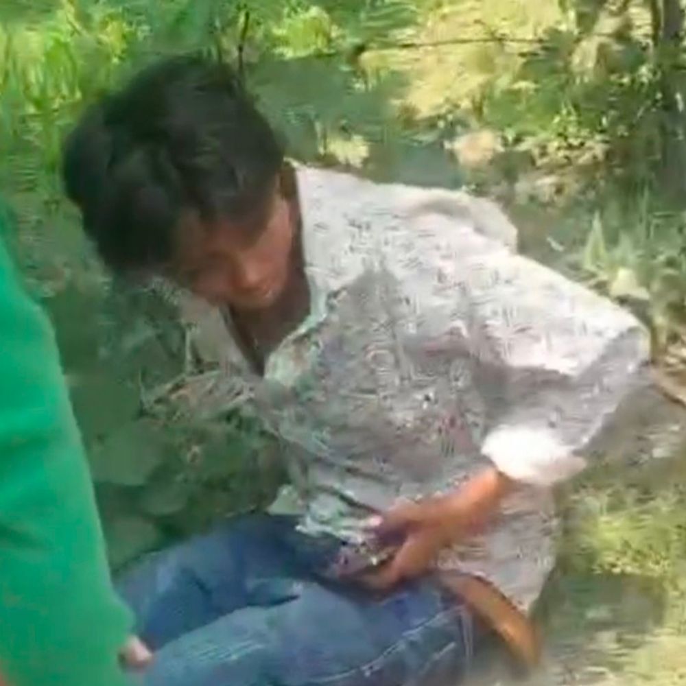 रायपुर में बस और बाइक की टक्कर:दो युवक घायल, एक की स्थिति नाजुक; जिला अस्पताल रेफर