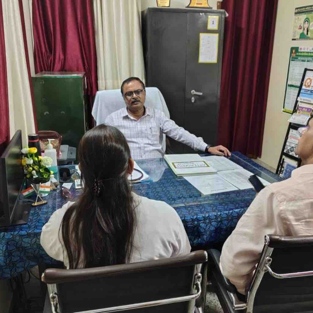CMO का आरोग्य मेलों में औचक निरीक्षण:जटेपुर UPHC में डॉक्टर-टेक्नीशियन नदारद, स्पष्टीकरण तलब
