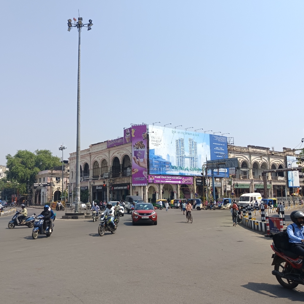 लखनऊ में तेज धूप के साथ गर्म हवाओं के थपेड़े:उमसभरी गर्मी बन रही आफत, 2 दिन बाद मिलेगी राहत