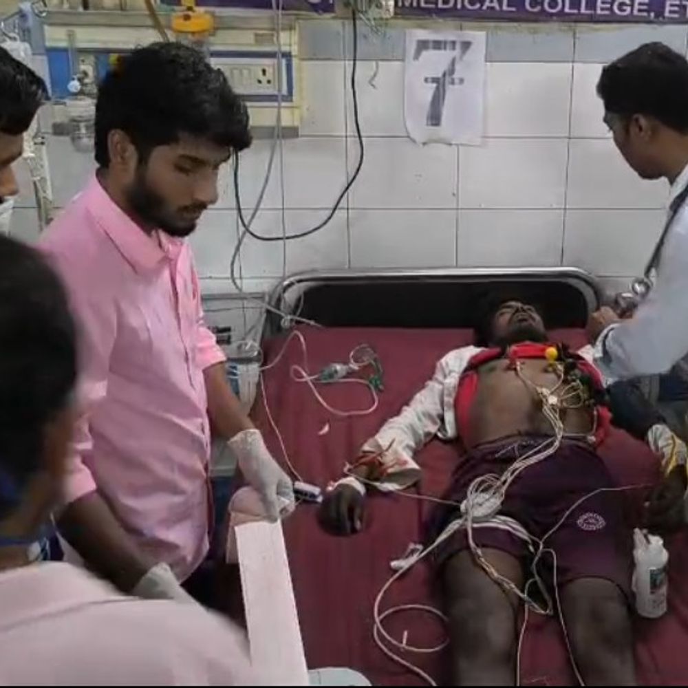 सांप ने काटा, ओझा से कराया इलाज:फिरोजाबाद के युवक को अस्पताल ले जाने में देरी, मौत