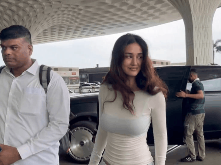 दिशा पाटनी को एयरपोर्ट पर नहीं मिली एंट्री!:टीम के साथ सिक्योरिटी चेक तक पहुंचकर लिया यू-टर्न, वीडियो वायरल