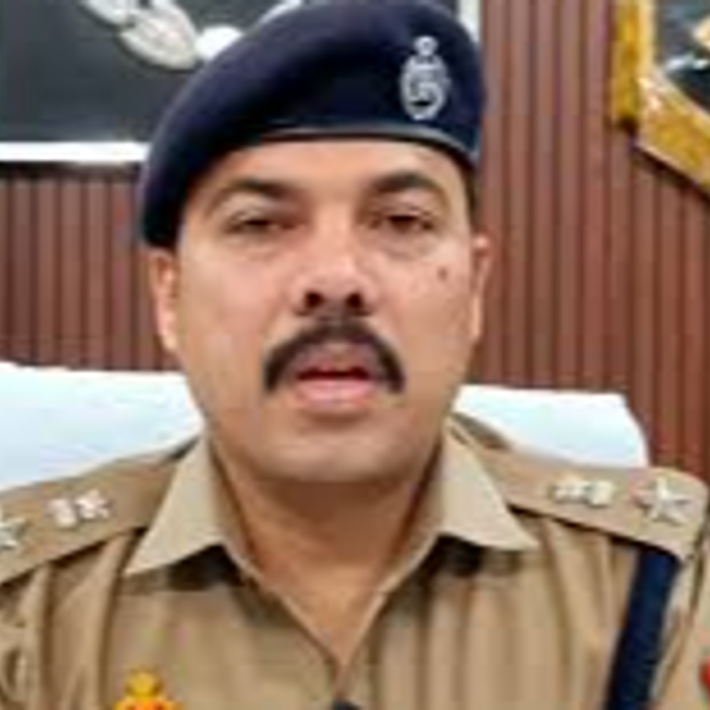 लापरवाही बरतने वाले 3 दरोगाओं पर गिरी गाज:मेरठ एसएसपी का बड़ा एक्शन, मवाना थाने का दरोगा सस्पेंड