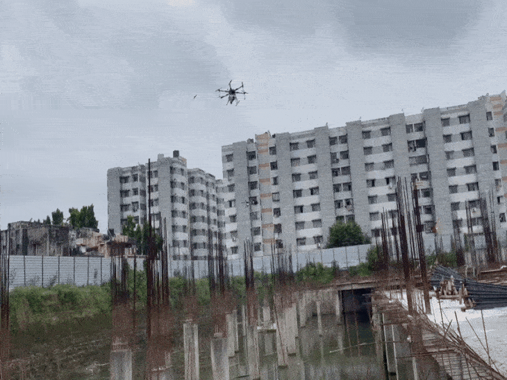 छतों पर मच्छरों का लार्वा मिला तो कटेगा चालान:मानसून में बढ़ता है डेंगू-मलेरिया का खतरा; भोपाल में ड्रोन से होगा सर्वे