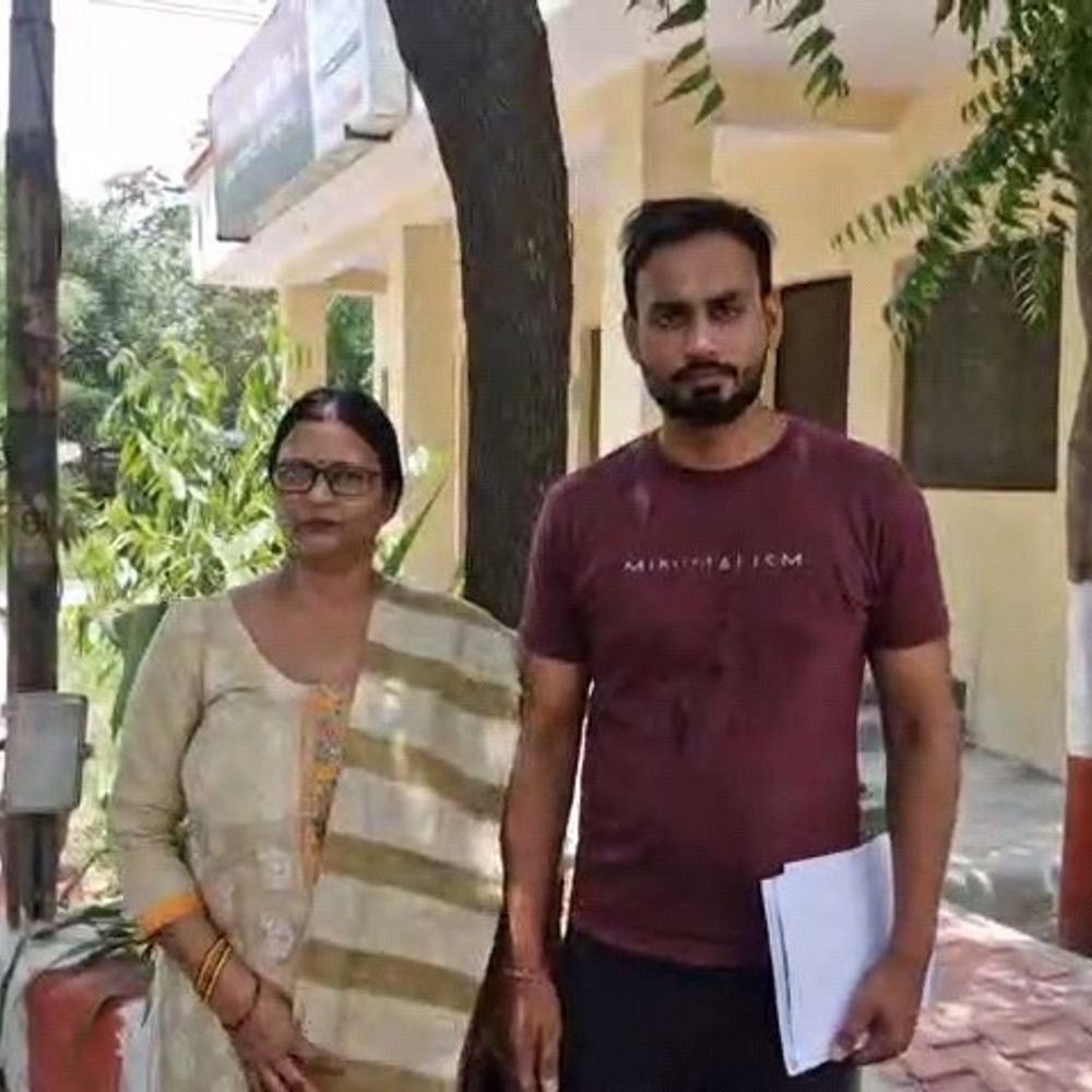 नोएडा में महिला से ठगी:नकली नोटों की गड्डी देकर साढ़े 3 लाख के जेवरात ले उड़े दो युवक