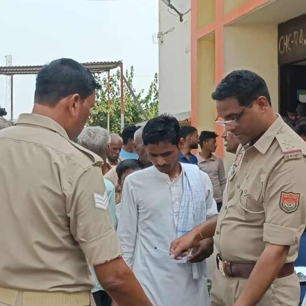 हाईटेंशन लाइन की चपेट में आने से युवक की मौत:नल के पाइप में करंट आने से झुलसा