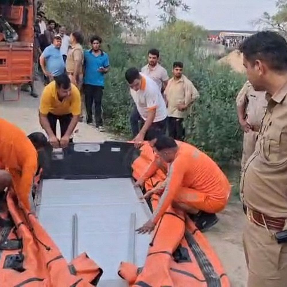 नहर में नहाने गए तीन बच्चों में से दो डूबे:16 और 13 साल के किशोरों की तलाश में NDRF और गोताखोर जुटे