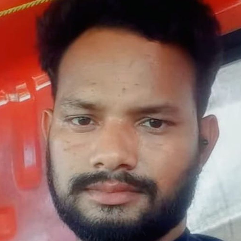 पत्नी से विवाद के बाद ट्रक चालक ने दी जान:फिरोजाबाद में पति ने फांसी लगाई, महिला मायके गई थी
